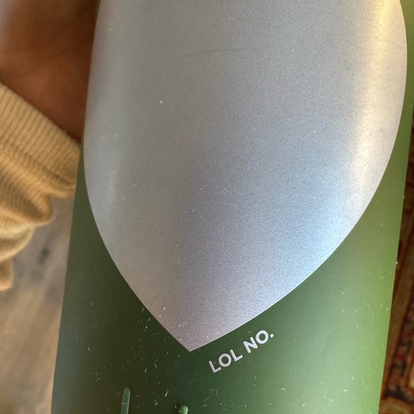 bkr Olive Green Bottle with Silver Heart - Picture 9 of 11